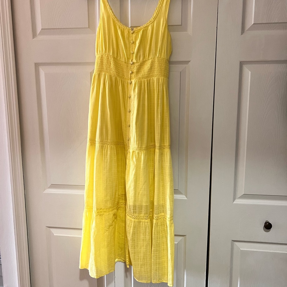 Maxi yellow sun dress